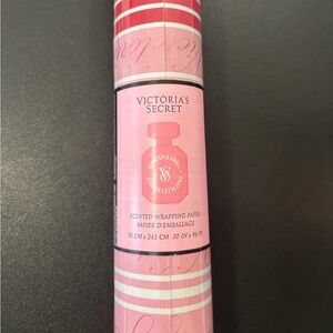 NEW Victoria’s Secret Red/Pink/White Striped Scented Wrapping Paper,30in x 96 in